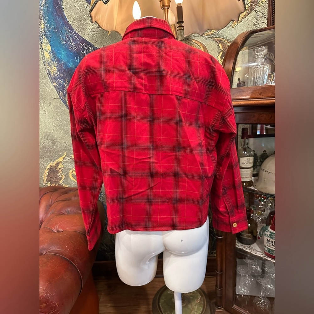 NWT DIXXON Women's Red Plaid FLANNEL BUTTON UP SHIRT ( cropped ) - Picture 5 of 10